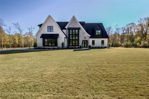 130 Grace Hope Dr, Brooks, GA 30205