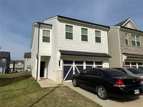 5223 Canberra Dr, Flowery Branch, GA 30542