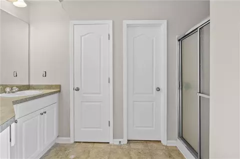 Bath - 50 Glen Echo Dr, Covington, GA 30016 photo 3 of 4