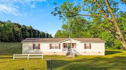 4940 Flat Creek Rd, Oakwood, GA 30566