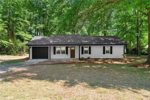 850 King Dr SE, Conyers, GA 30094