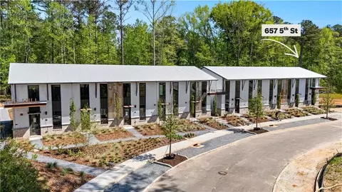 657 5th St, Fayetteville, GA 30214