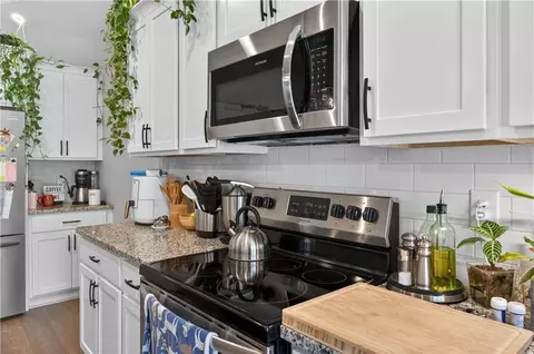 Kitchen - 1001 Davis St, Monroe, GA 30655 photo 5 of 5