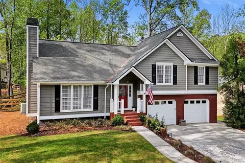 1204 Fern Hollow Dr, Woodstock, GA 30189