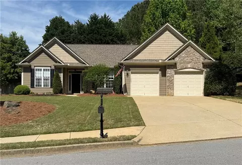 6920 River Island Cir, Buford, GA 30518