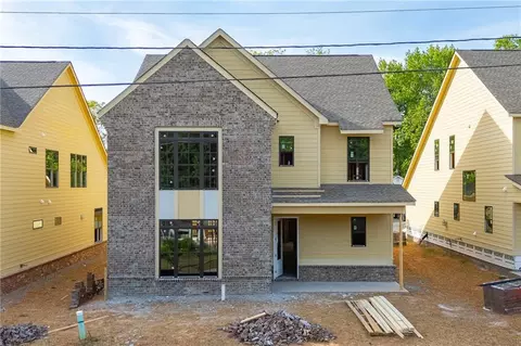 5812 Mitchell St, Flowery Branch, GA 30542