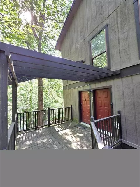 903 River Run Dr, Atlanta, GA 30350