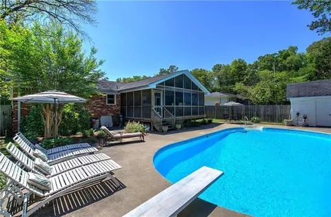 121 Stone Haven Dr, Calhoun, GA 30701