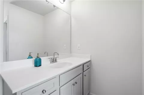 Bath - 2715 Ridge Manor Dr, Dacula, GA 30019 photo 5 of 5