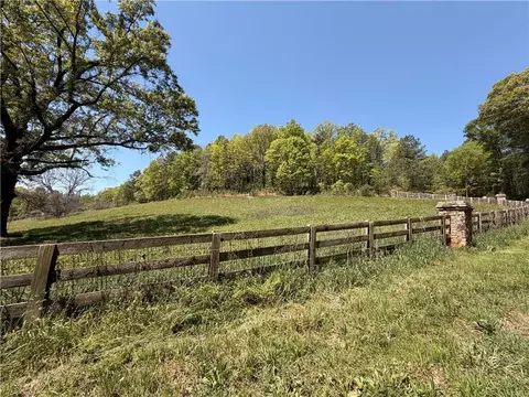 90 Tower Dr, Cartersville, GA 30120