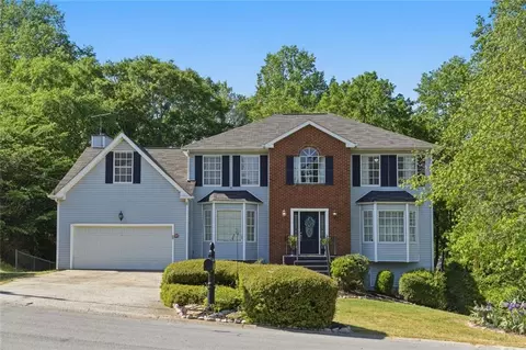 1880 Rocksram Dr, Buford, GA 30519