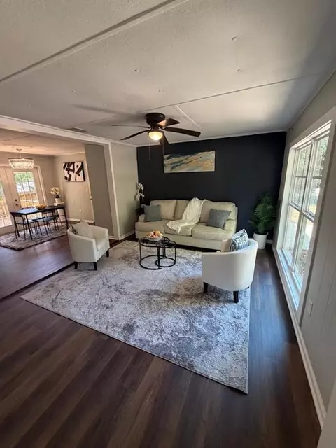 5 Westgate Park Ln, Newnan, GA 30263