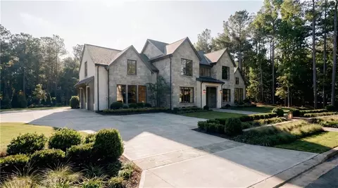 7400 River Walk Dr, Douglasville, GA 30135