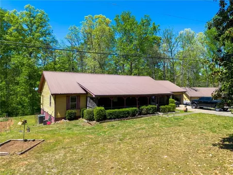 235 Shane Dr, Canton, GA 30115