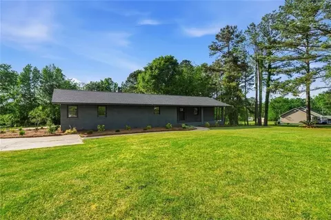 2128 N Jefferson St NE, Milledgeville, GA 31061