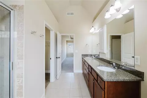 Entry Way - 3562 Fallen Oak Dr, Buford, GA 30519 photo 11 of 13