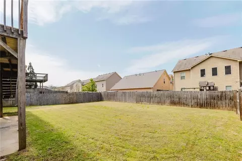 Exterior - 3562 Fallen Oak Dr, Buford, GA 30519 photo 4 of 6