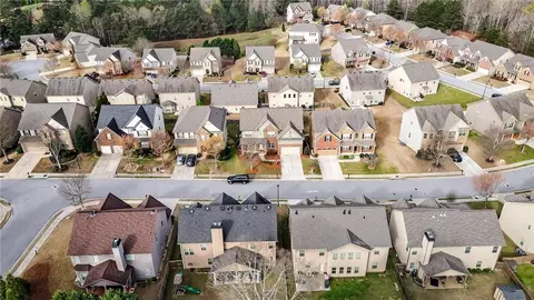 View/Area - 3562 Fallen Oak Dr, Buford, GA 30519 photo 3 of 5