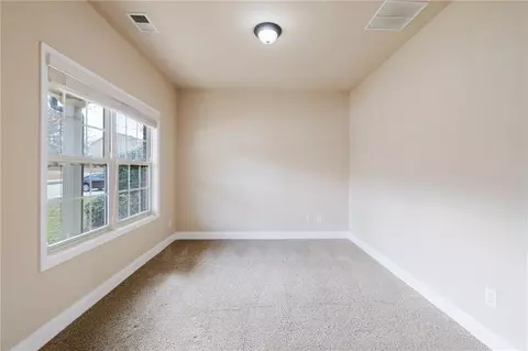 Living - 3562 Fallen Oak Dr, Buford, GA 30519 photo 3 of 11