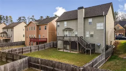 Exterior - 3562 Fallen Oak Dr, Buford, GA 30519 photo 3 of 6