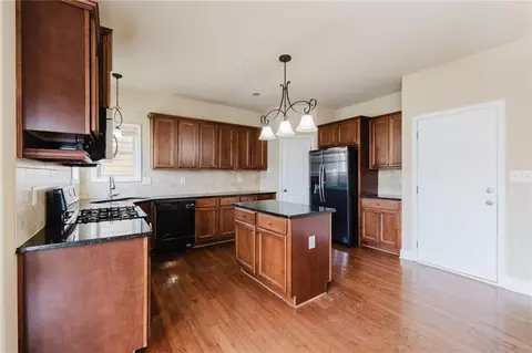 Kitchen - 3562 Fallen Oak Dr, Buford, GA 30519 photo 1 of 2