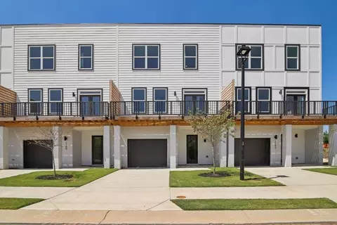 1078 Glen Opal Dr, Decatur, GA 30032
