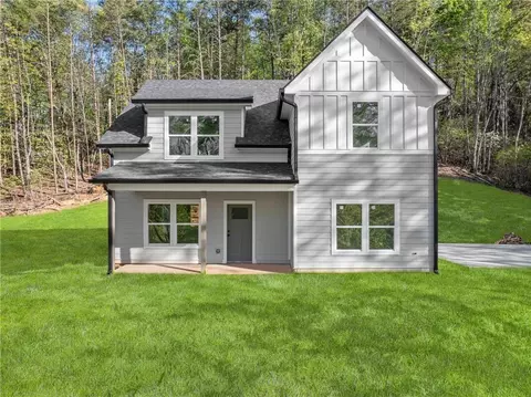 72 Chestatee Dr, Cleveland, GA 30528