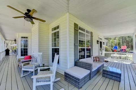 Exterior - 1555 Lower River Rd, Covington, GA 30016 photo 5 of 23