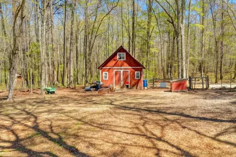 Exterior - 1555 Lower River Rd, Covington, GA 30016 photo 15 of 23