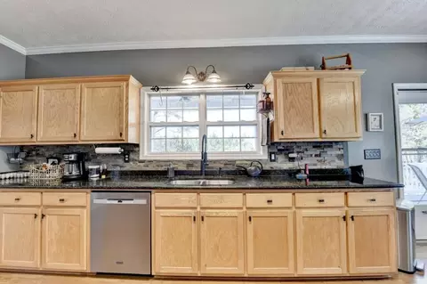 Kitchen - 1555 Lower River Rd, Covington, GA 30016 photo 3 of 6