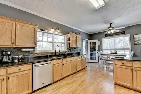 Kitchen - 1555 Lower River Rd, Covington, GA 30016 photo 2 of 6
