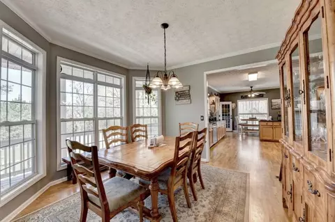 Dining - 1555 Lower River Rd, Covington, GA 30016 photo 3 of 6