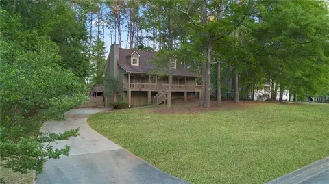 77 Alma Dr, Dallas, GA 30157