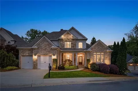 405 Forrest Ln, Gainesville, GA 30501