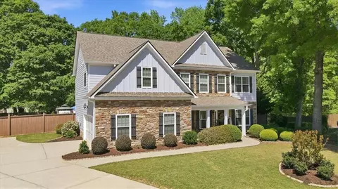 1734 Lakeland Dr, Monroe, GA 30656