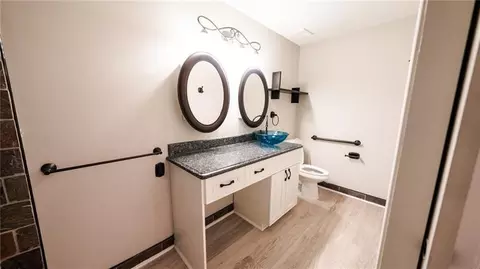 Bath - 4089 Stillwater Dr, Duluth, GA 30096 photo 2 of 6