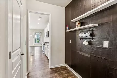Entry Way - 402 Timberleaf Rd, Canton, GA 30115 photo 4 of 5