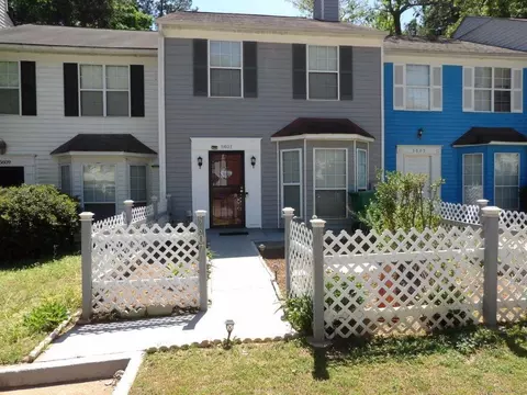 5607 Stonington Trace Pkwy, Stone Mountain, GA 30087