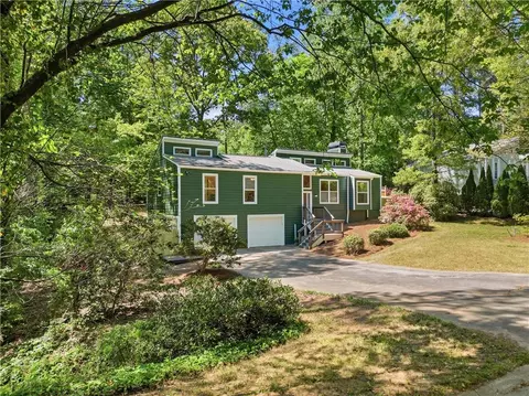 2530 Kingsley Dr NE, Marietta, GA 30062