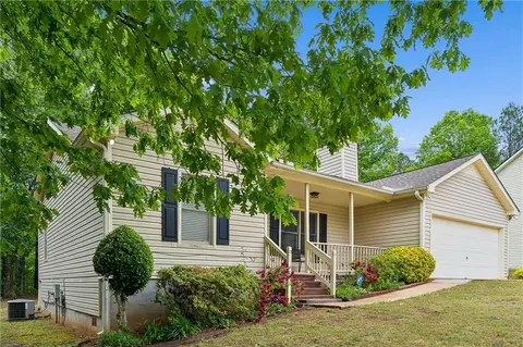365 Mountainview Dr, Covington, GA 30016 photo 2