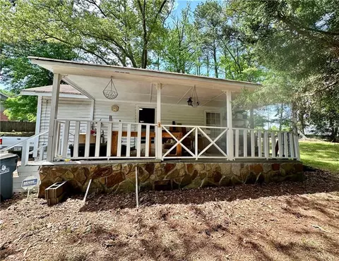 4595 Spring St NW, Acworth, GA 30101