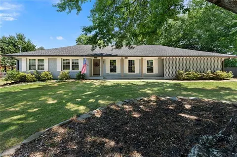 10 Davis St, Cartersville, GA 30120