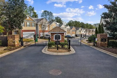 546 Woodland Park Ter, Lawrenceville, GA 30043