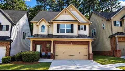 5570 Chatham Cir, Norcross, GA 30071