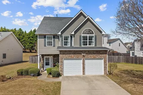320 Blackwood Ln, Suwanee, GA 30024