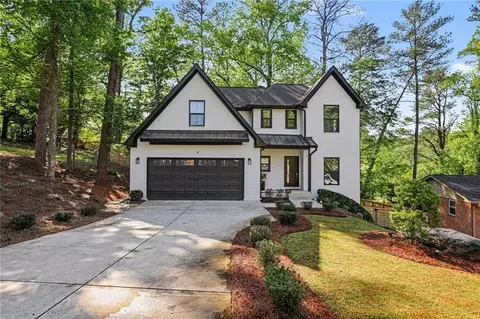 855 Fleetwood Cir SW, Atlanta, GA 30311