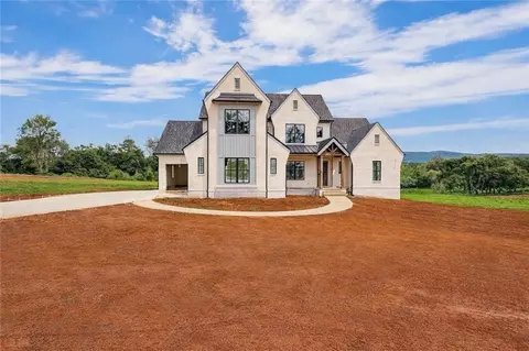 126 Palisade Dr, Rydal, GA 30171
