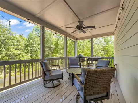 Exterior - 189 Bella Dr, Monroe, GA 30655 photo 6 of 10