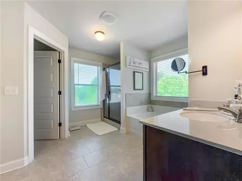 Bath - 189 Bella Dr, Monroe, GA 30655 photo 3 of 3