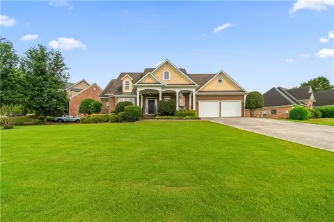 86 Colonial Cir NW, Cartersville, GA 30120